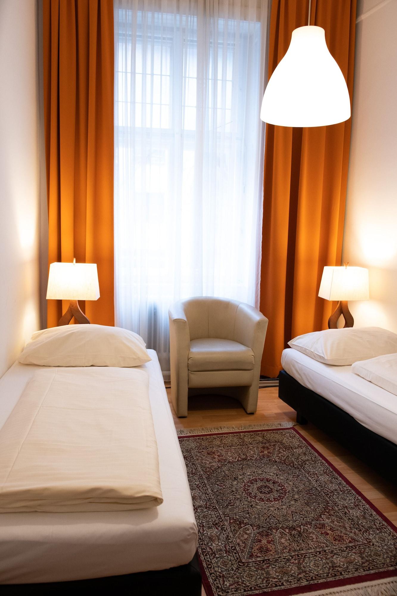 Pension Hotel Mariahilf Vienna Esterno foto