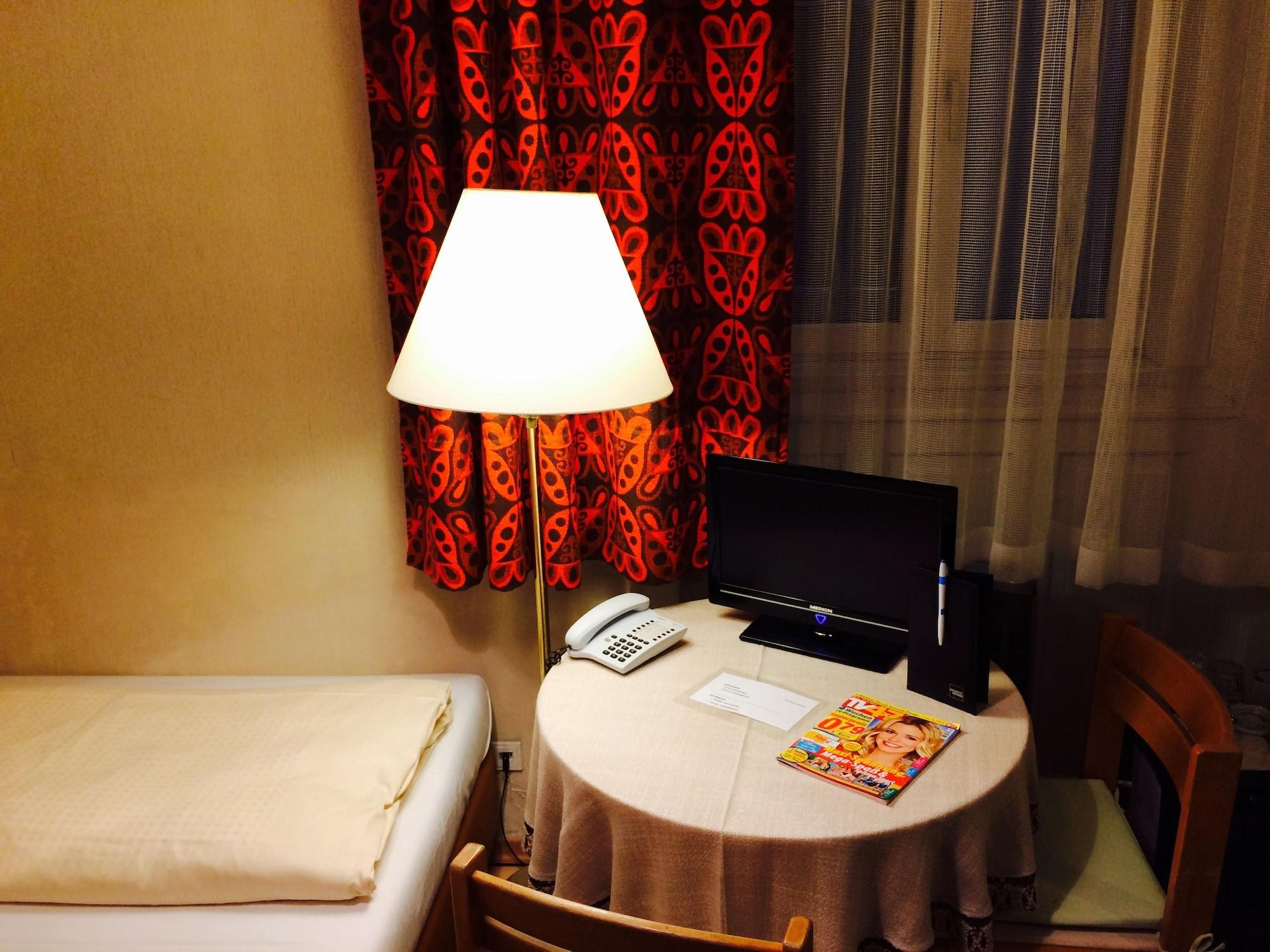 Pension Hotel Mariahilf Vienna Esterno foto