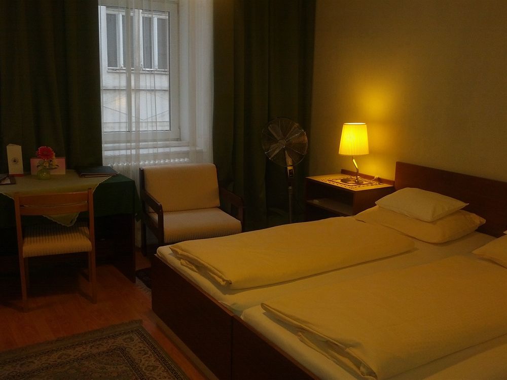 Pension Hotel Mariahilf Vienna Esterno foto